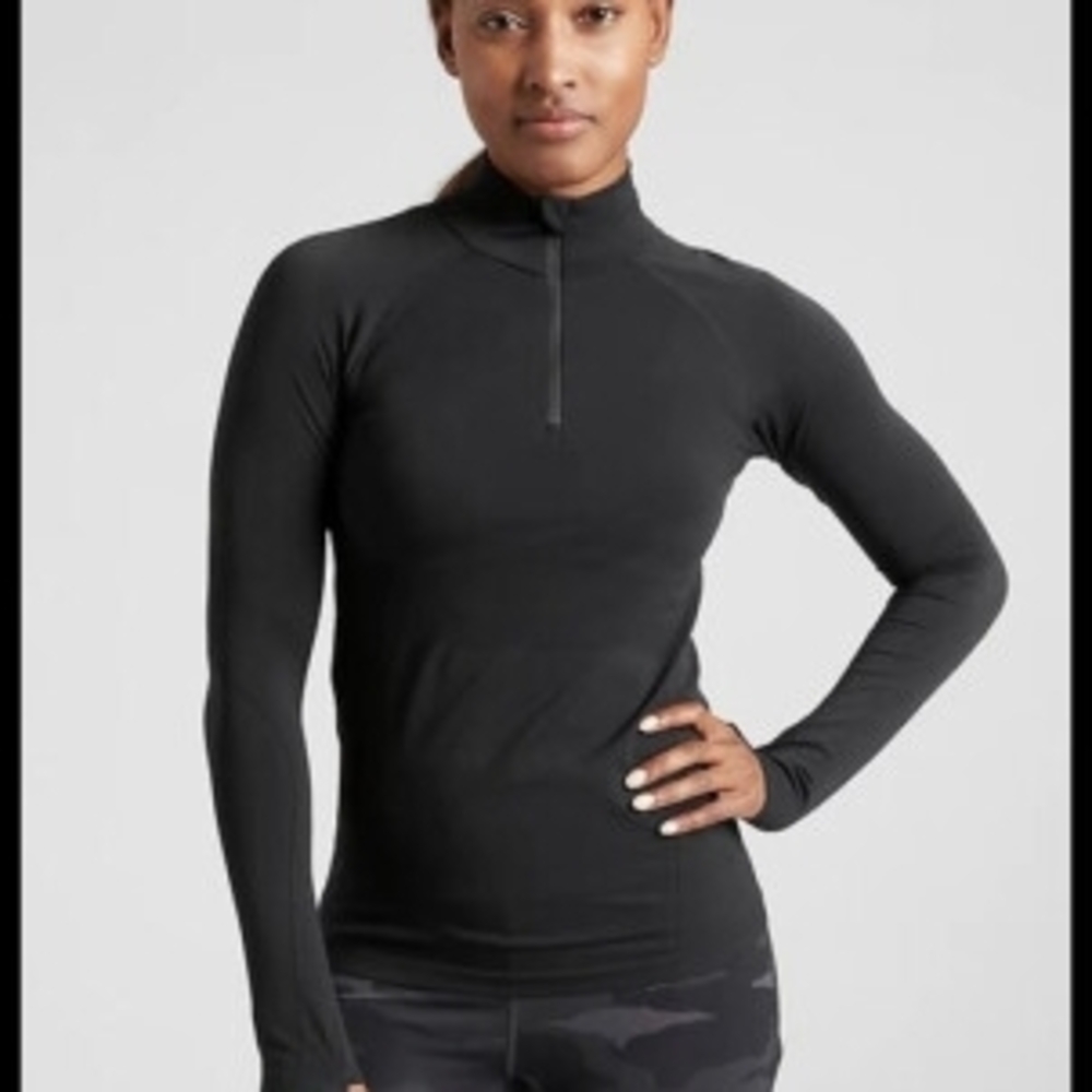 Athleta NWT Black Long Sleeve Top